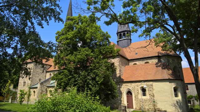 Kath. Kirche St. Peter und Paul zu Groß Ammenslebe